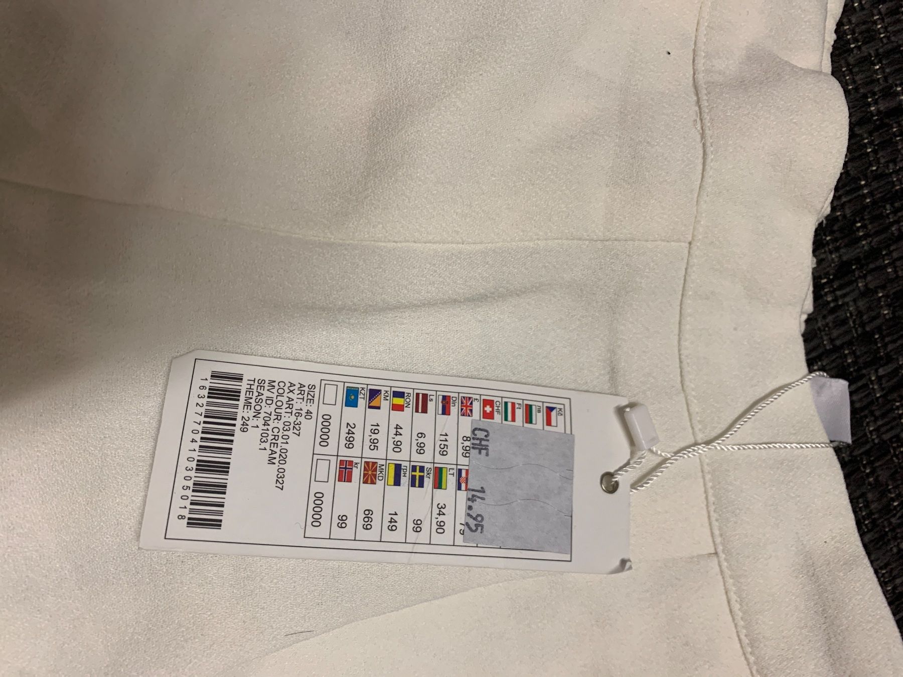 Pantaloni: Amisu eleg kurze Hose gr 40 – Usato da Bad Zurzach venduto da Cuore34 1
