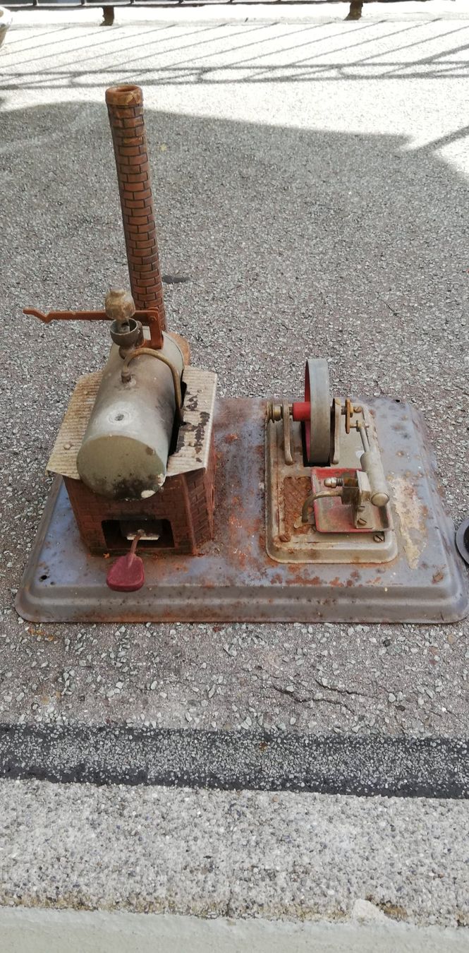 Wilesco Modellbausätze & Standmodelle: Wilesco Dampfmaschine ab 1Fr. – Defekt aus Thun von Matthias72 1