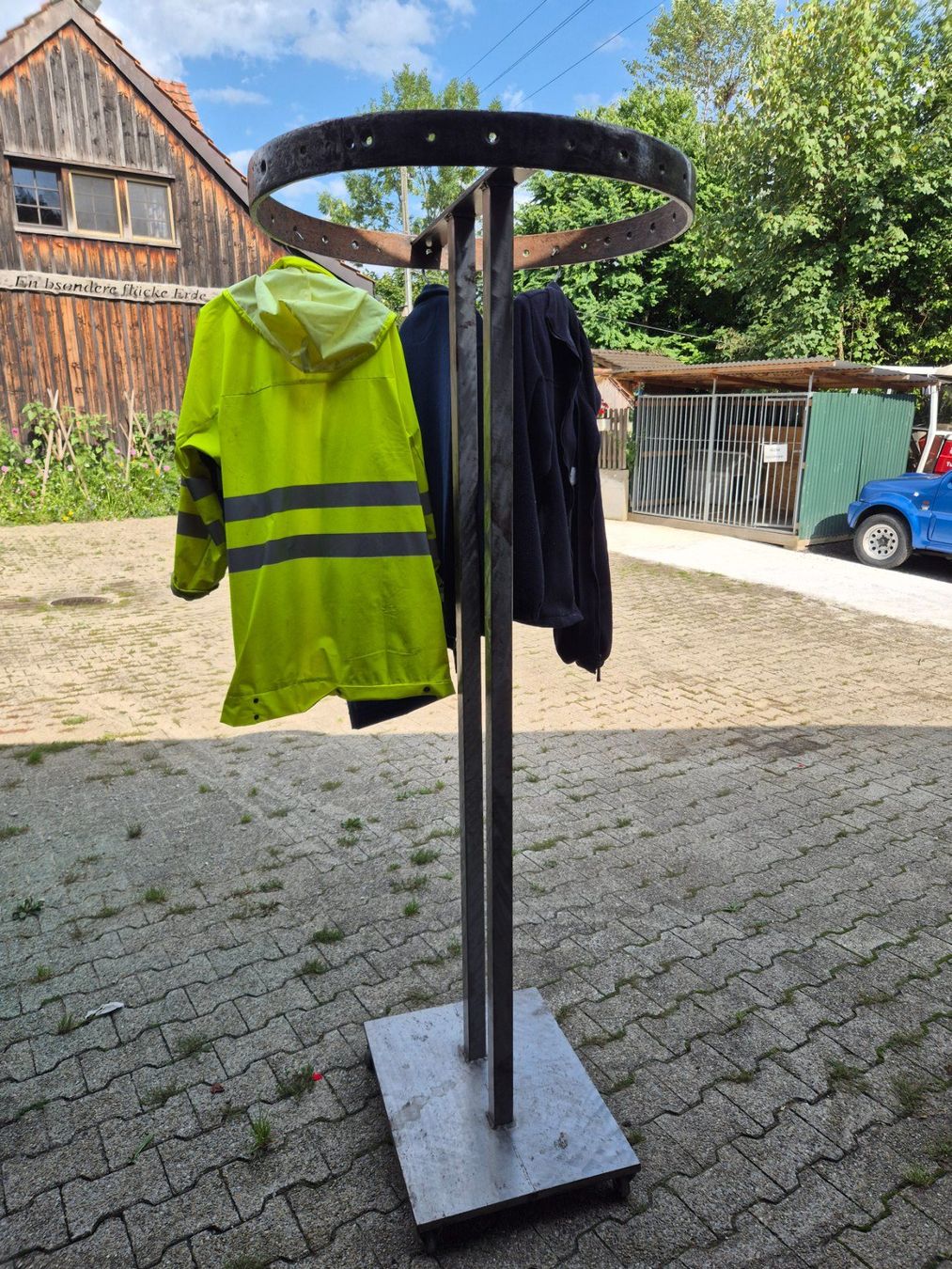 Guardaroba: Kleiderständer – Usato da Stein AR venduto da Bienli4 2