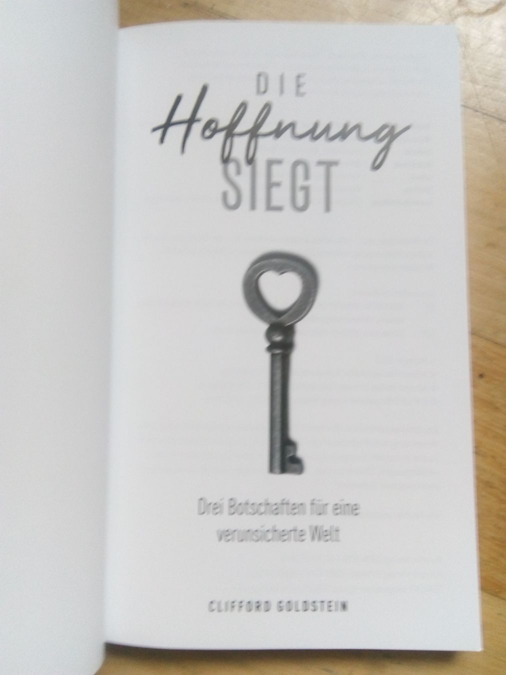 Libri: Die Hoffnung siegt - 3 Botschaften von Clifford Goldstein – Nuovo (secondo la descrizione) da St. Gallen venduto da elk2024 1