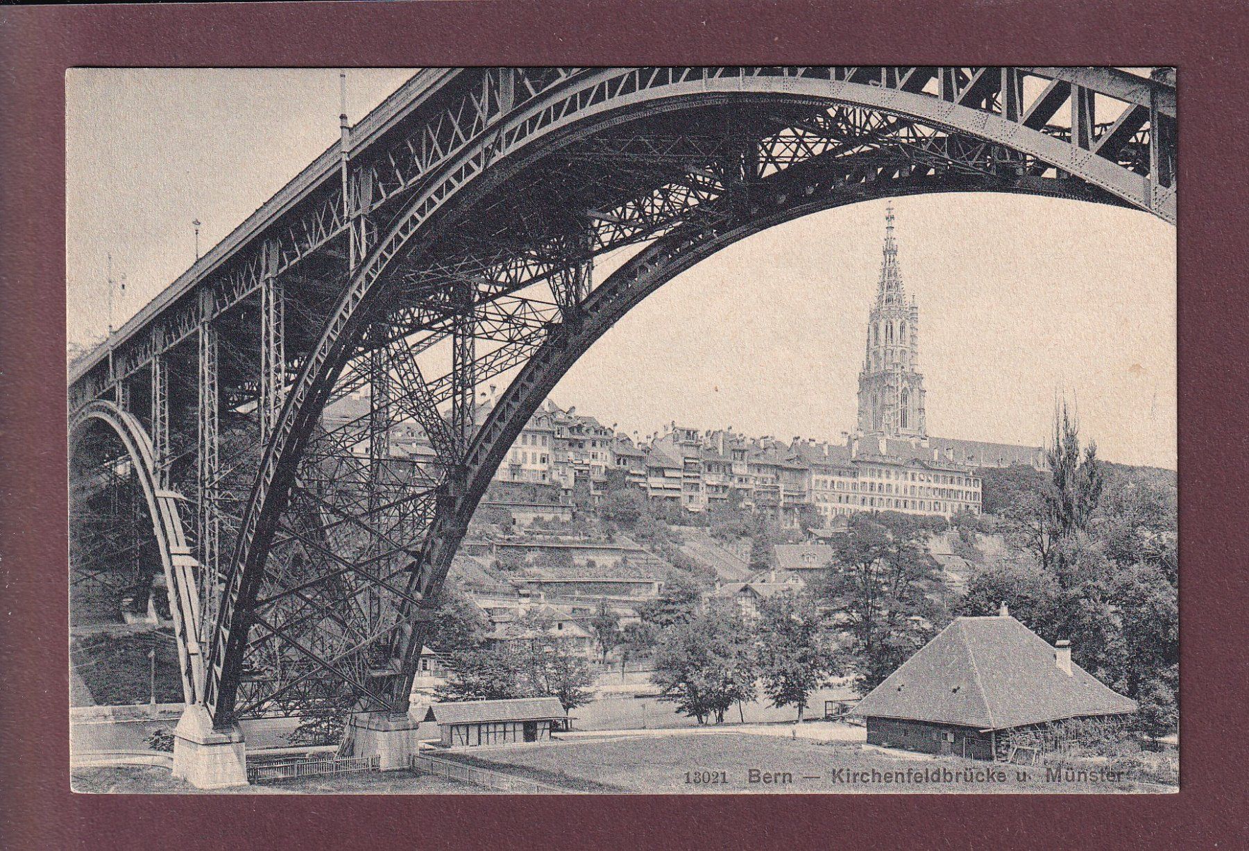 Cartoline postali: BERN - Kirchenfeldbrücke - Münster – Usato da Pully venduto da nicecards
