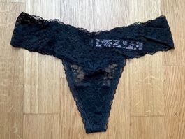 Victoria’s Secret Lace Thong S NEW
