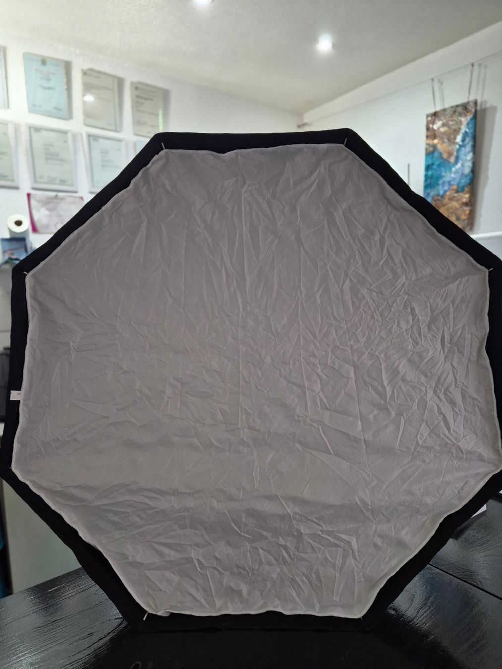 Altri Accessori: Neewer achteckige Schirm-Softbox mit Blitzgeräthalter – Usato da Basel venduto da HND_ideen 2