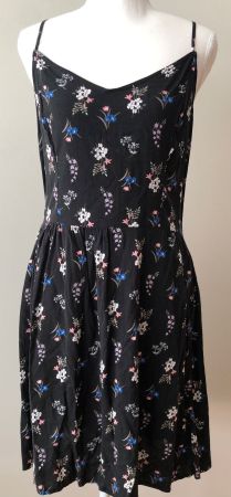 Kleid H&M schwarz Gr. 44