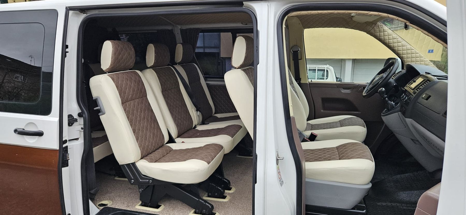 VW Automobili: VW T5 CAMPER (9 SITZ) – Usato da Dietlikon venduto da svajc80 8