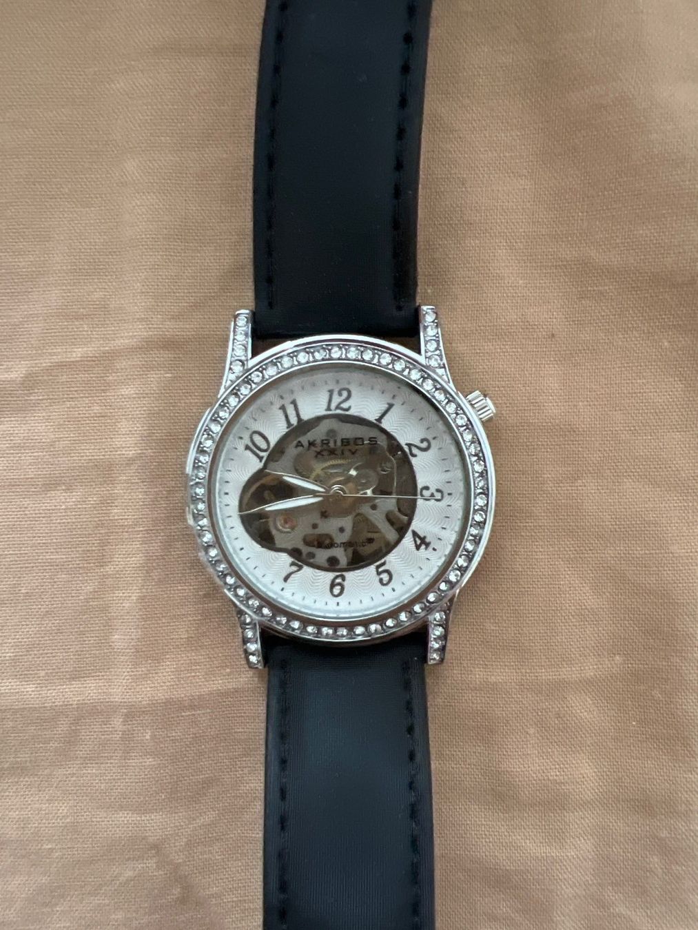 Orologi: Montre automatique pour femmes – Nuovo (secondo la descrizione) da Renens VD venduto da sar_bwz5 2