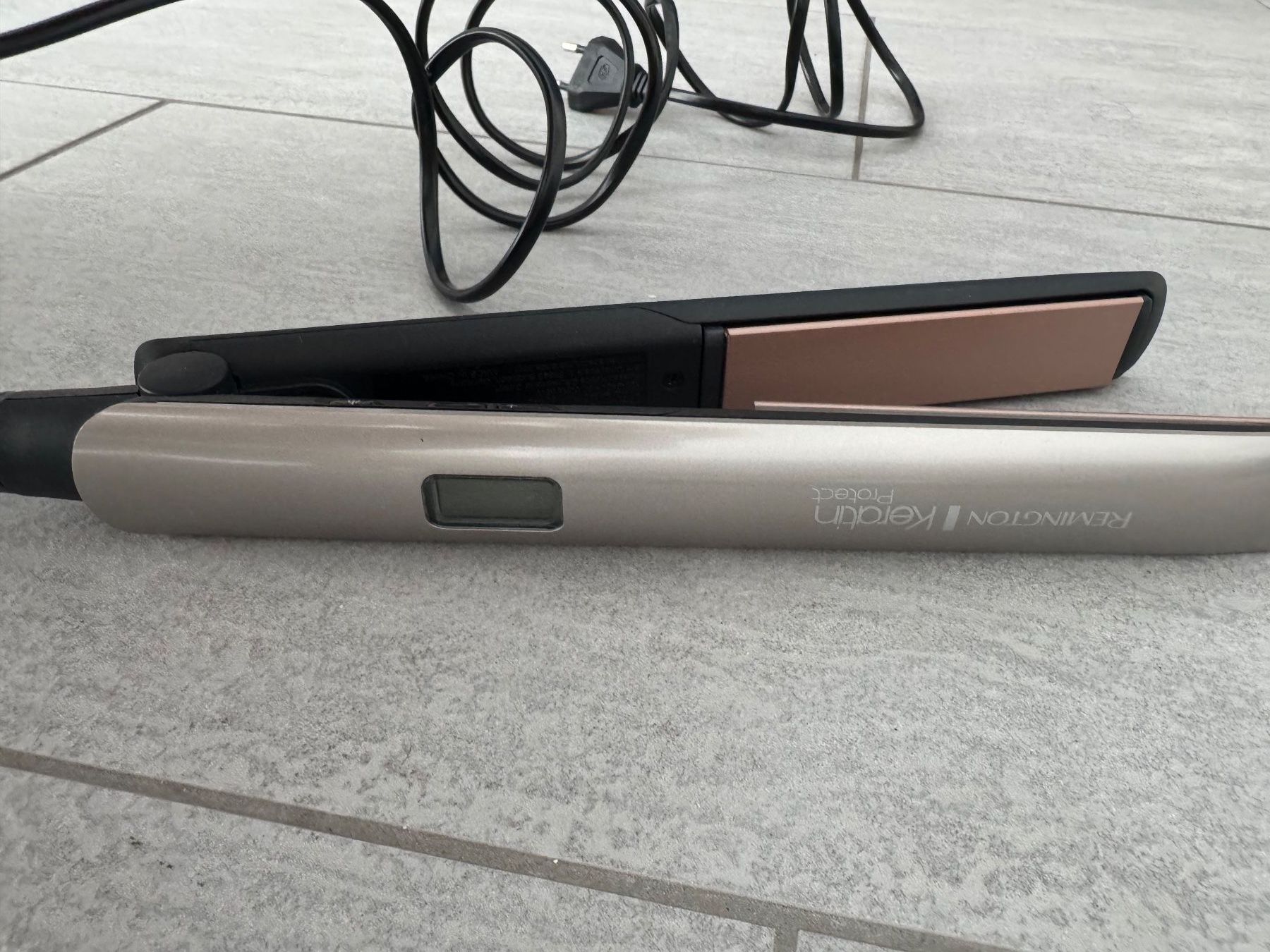 Remington Lockenstäbe & Haarglätter: Remington Keratin Protect Glätteisen + Stoffcase – Gebraucht aus Chur von hei_6yh8