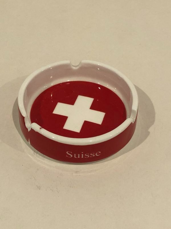 Aschenbecher: Cendrier souvenir Suisse avec drapeau – Neu (gemäss Beschreibung) aus La Chaux-de-Fonds von Kisah