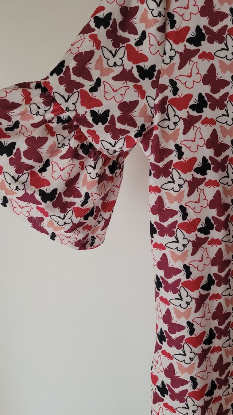 Blusen: Damen Bluse Schmetterlingsmuster kurzarm Grösse L – Gebraucht aus Horgenberg von Klatschmohnmaria 4