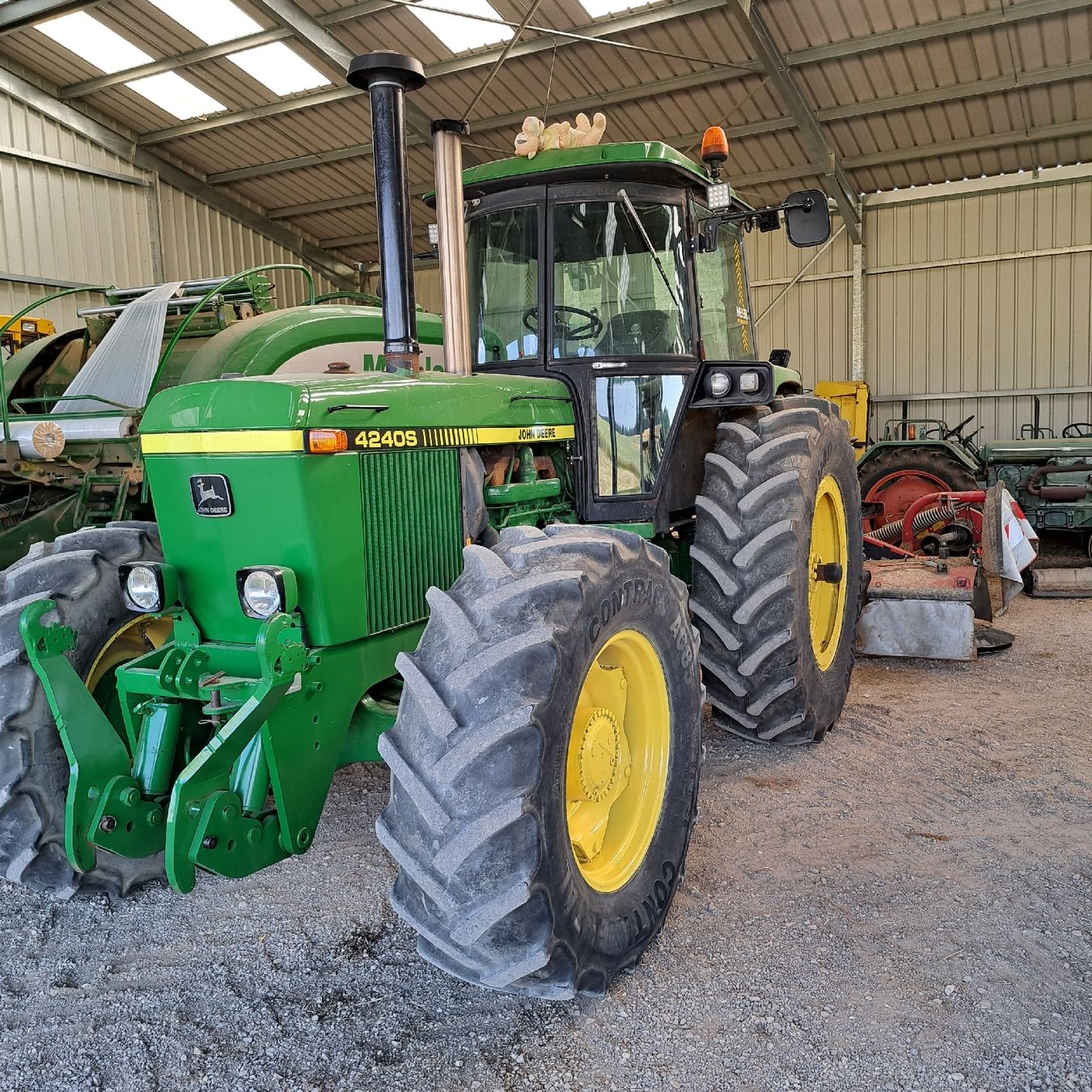 John Deere Tracteurs: John Deere 4240s  – D'occasion à Saulcy par m.w94 1