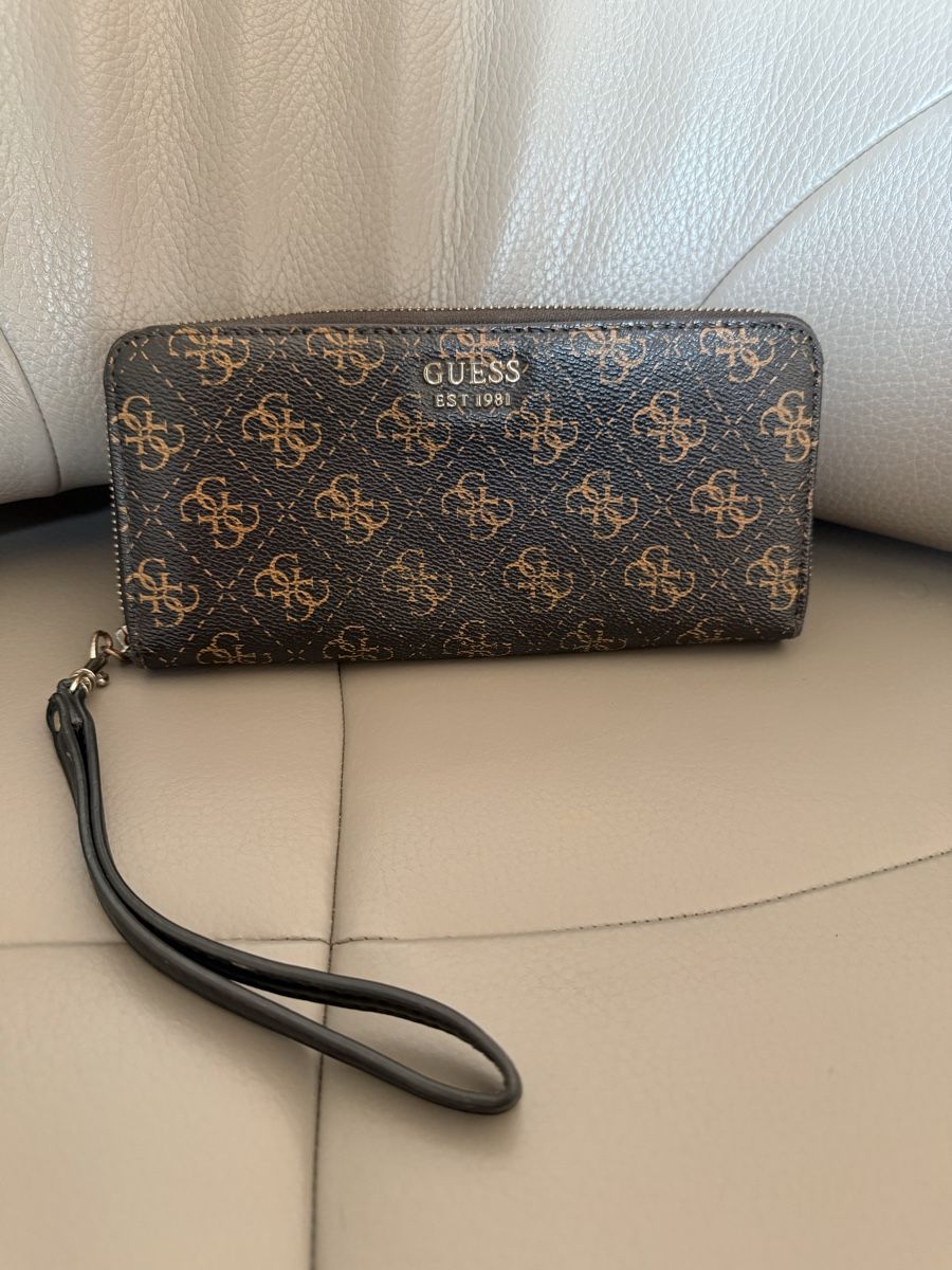 Guess Portemonnaies: Guess Portemonnaie – D'occasion à Aarberg par Mama_Lulu
