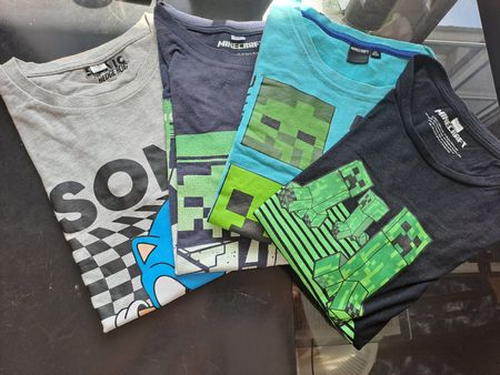 Jungen T-shirt gr. 146-152