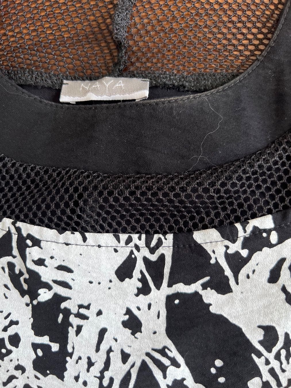 T-shirt: Schickes NAYA Kapuzenshirt, Gr. 2 Oversize oder XL – Usato da Ebmatingen venduto da Mistelu 4