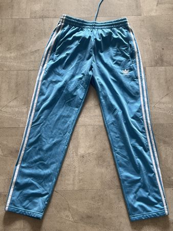 Herren Trainingshose Adidas hellblau Grösse L guter Zustand