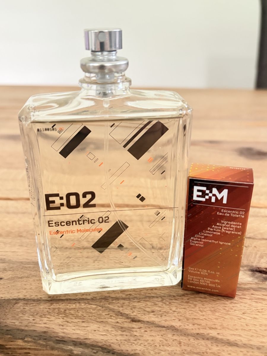 Profumi & Eau de Toilette: Escentric Molecules E02 Eau de Toilette 100ml – Nuovo (secondo la descrizione) da Riehen venduto da VB_CH85