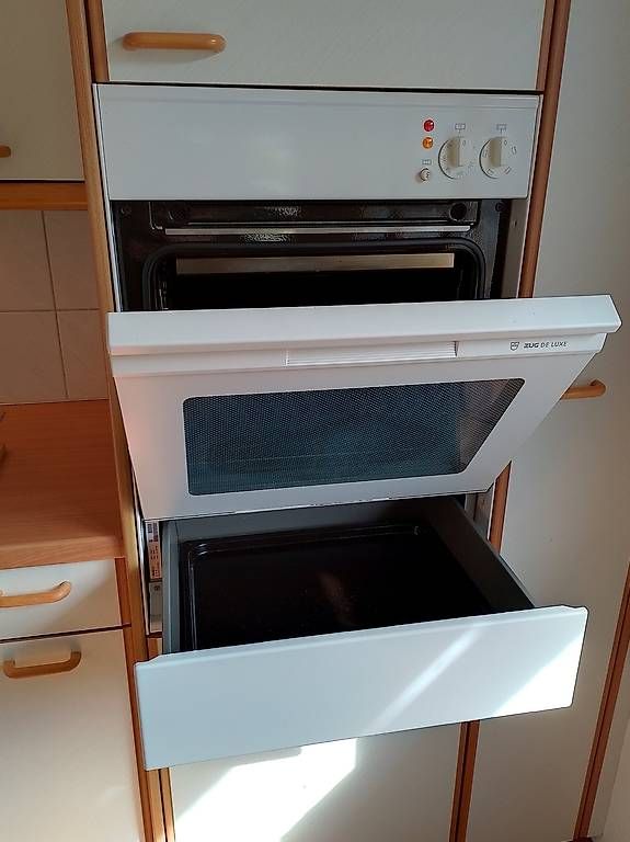 Cuisines complètes: Einbauküche mit Holzabdeckung – D'occasion à Wattenwil par Jily 3