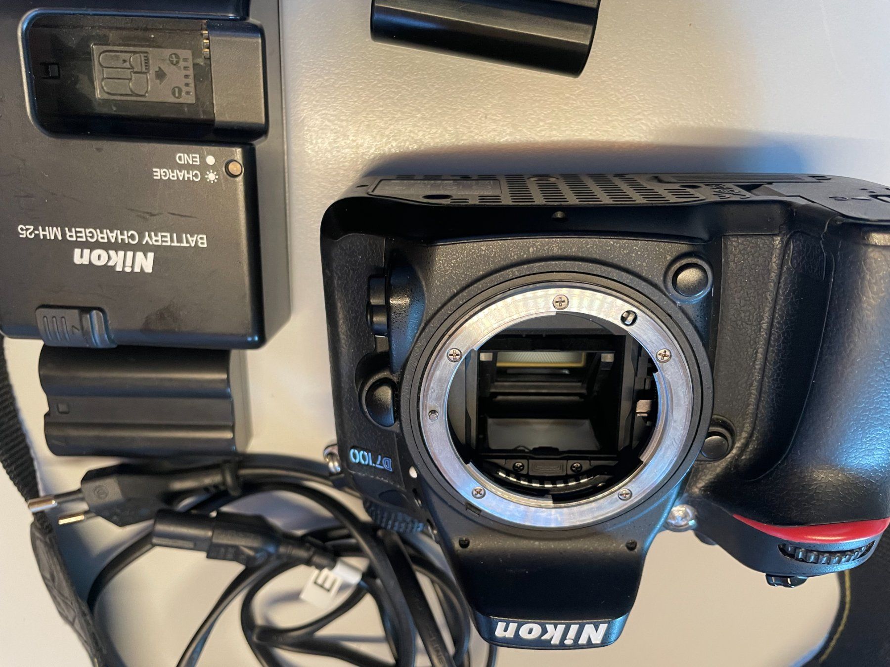 Nikon Fotocamera: Nikon D7100 – Usato da Weissenburg venduto da usem_Oberland 3