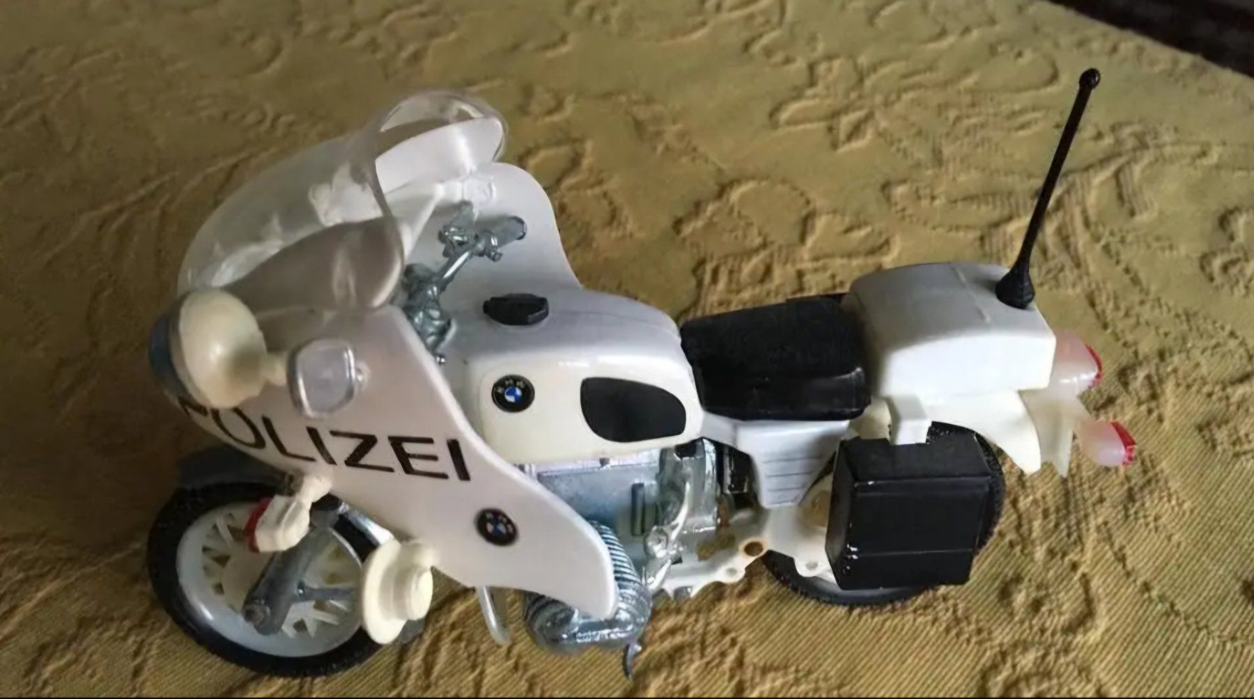Kit di modellismo & Modellini statici: Modellino motocicletta Polizei – Usato da Melano venduto da H-Sara