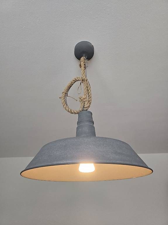 Lampade: Graue Lampe, industrial retro Style – Usato da Münchenbuchsee venduto da ike_b252