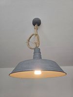 Graue Lampe, industrial retro Style