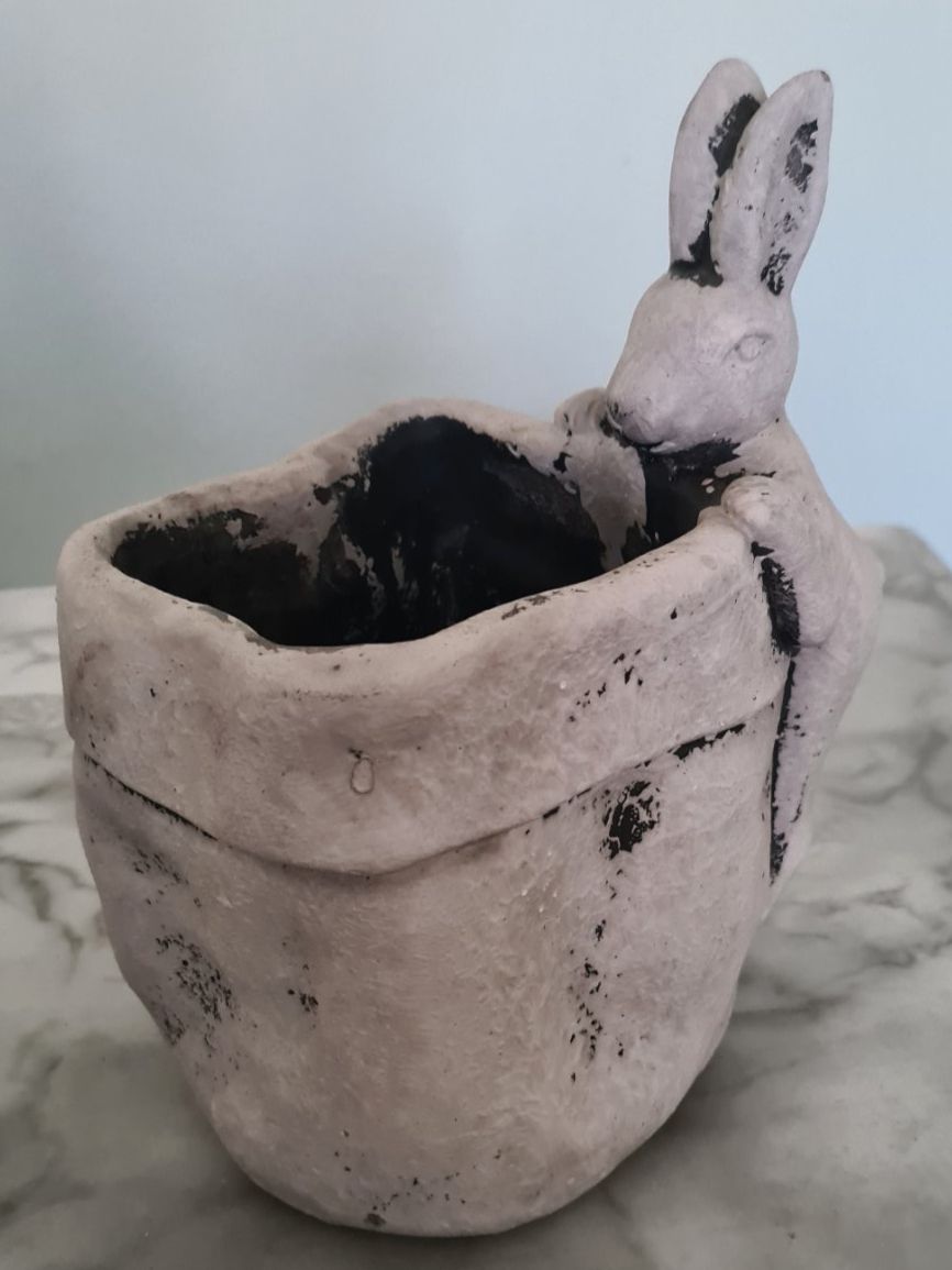 Vasi per fiori: Blumentopf Beton Hase, Höhe 20 cm – Usato da Winterthur venduto da bibummi 3