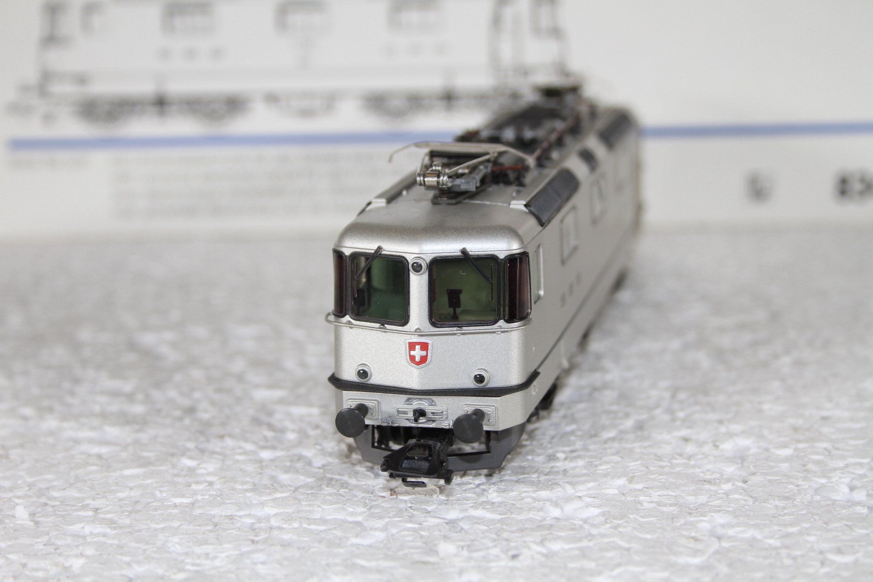 Märklin Modellini di ferrovie: Märklin 83434 SBB Re 4/4 delta-digital Techno – Usato da Triesen venduto da gleis8 3