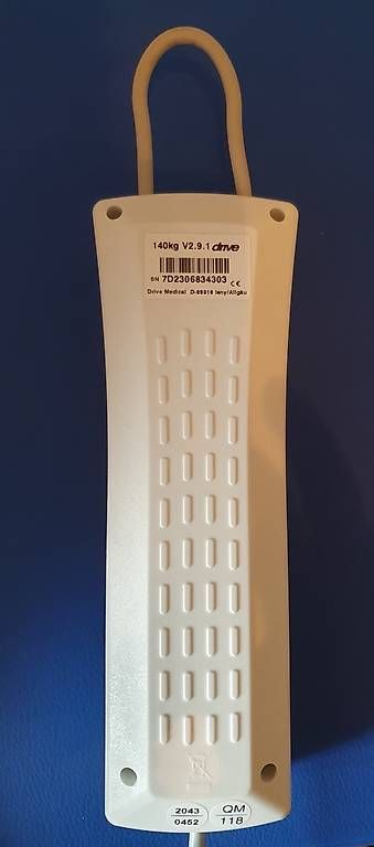 Attrezzature mediche: Sedia elettrica per vasca da bagno – Usato da Rodi-Fiesso venduto da mbe_2y9w 3