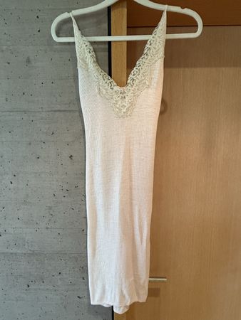 100% Wolle- ZARA  Kleid mit Spitze Gr. S 
