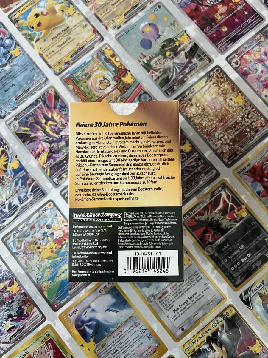 Pokémon Cartes à collectionner: Pokemon 30th Celebration Bundle DE – Neuf avec emballage d'origine à Ehrendingen par Pokemama 1