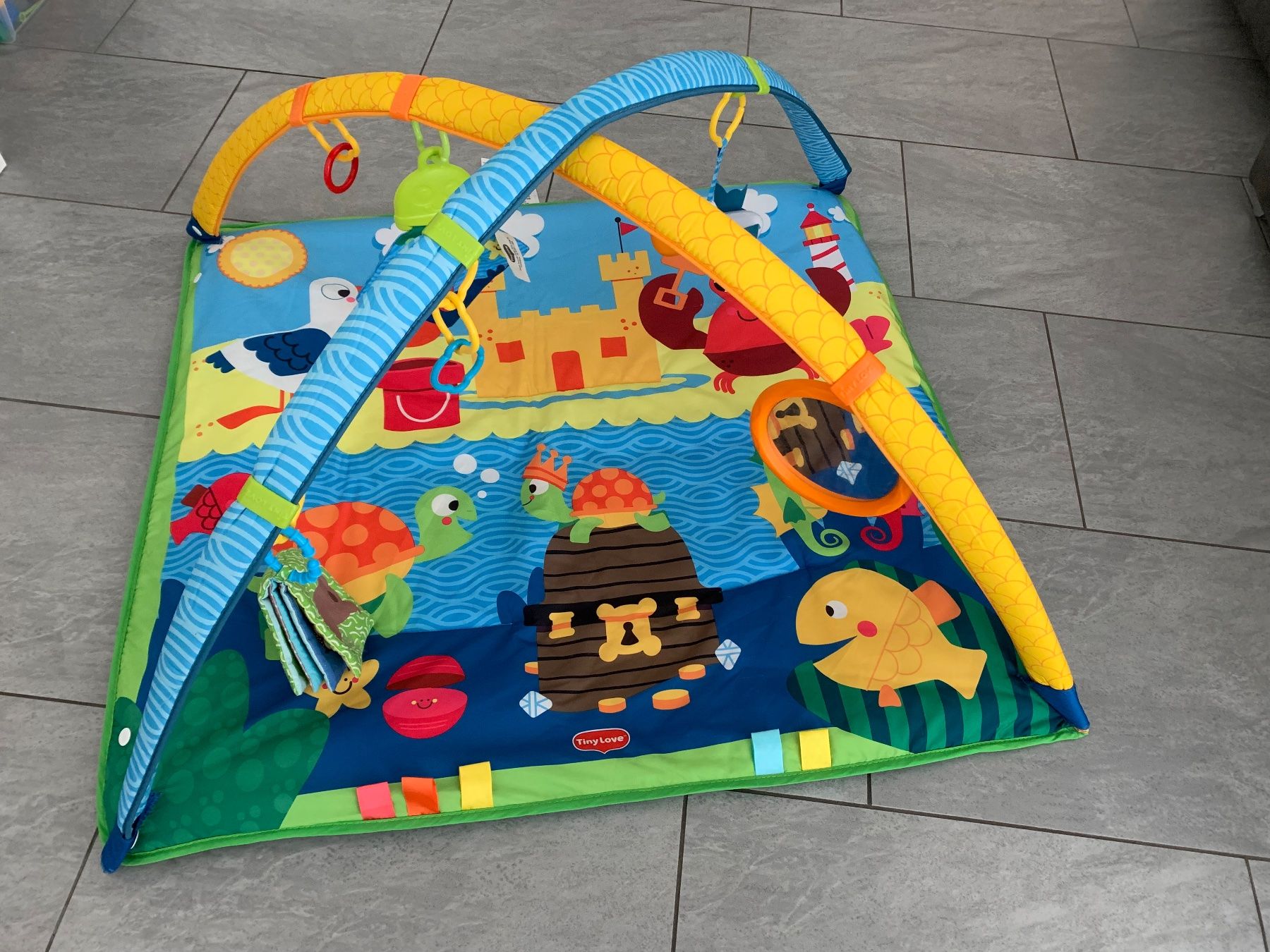 Tappeto da gioco: Krabbeldecke + Spielbogen - Tiny Love – Usato da Bülach venduto da Loredana13