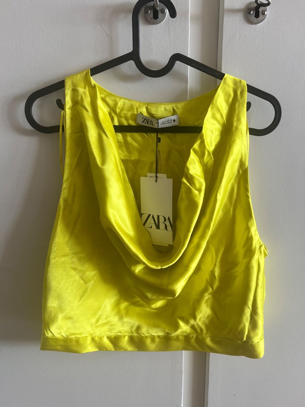 Zara Blusen: Zara Crop Bluse mit Wasserfallausschnitt / Grösse L – Neu (gemäss Beschreibung) aus Effretikon von YaMn 1