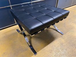 Knoll International Barcelona Hocker