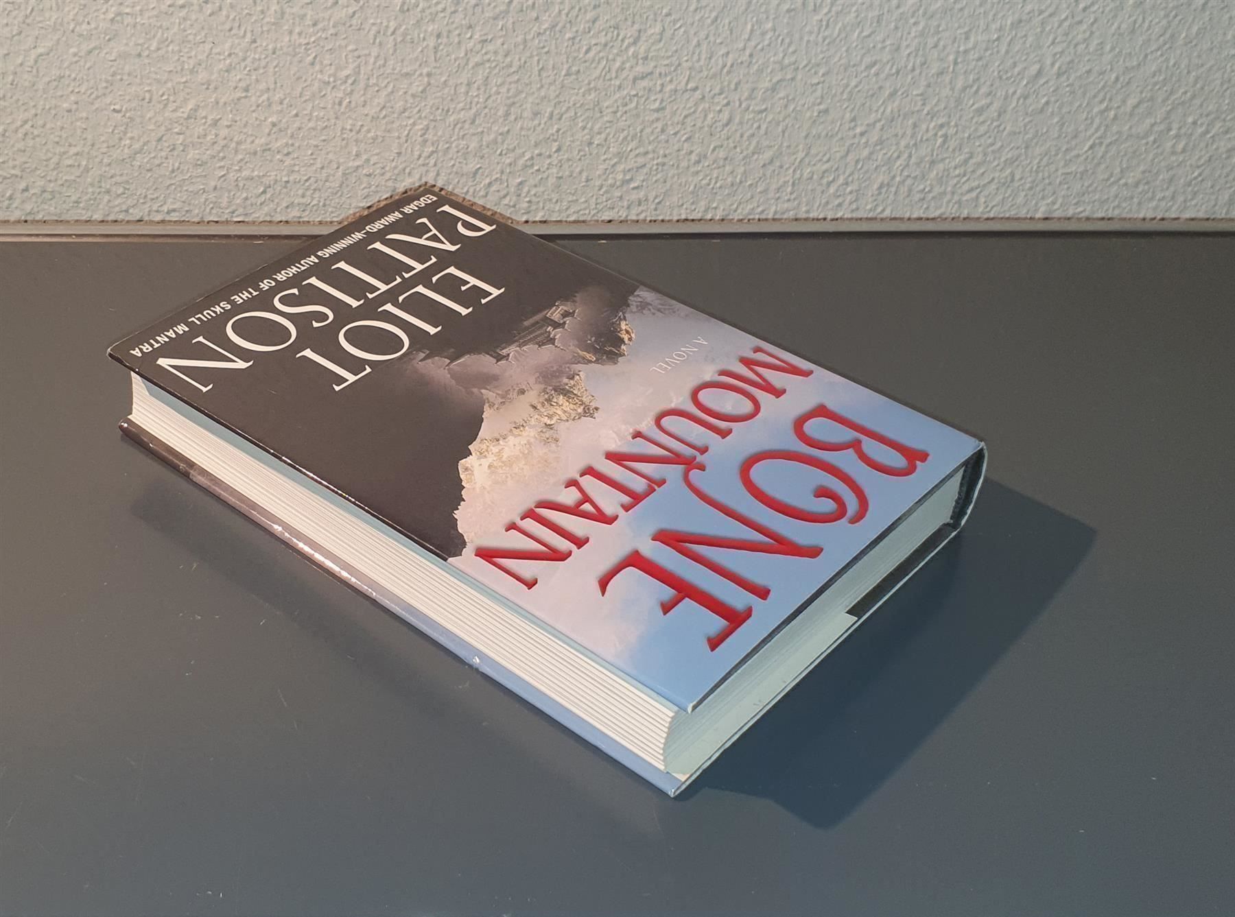 Libri: Bone Mountain von Eliot Pattison – Usato da Dübendorf venduto da Povo 3