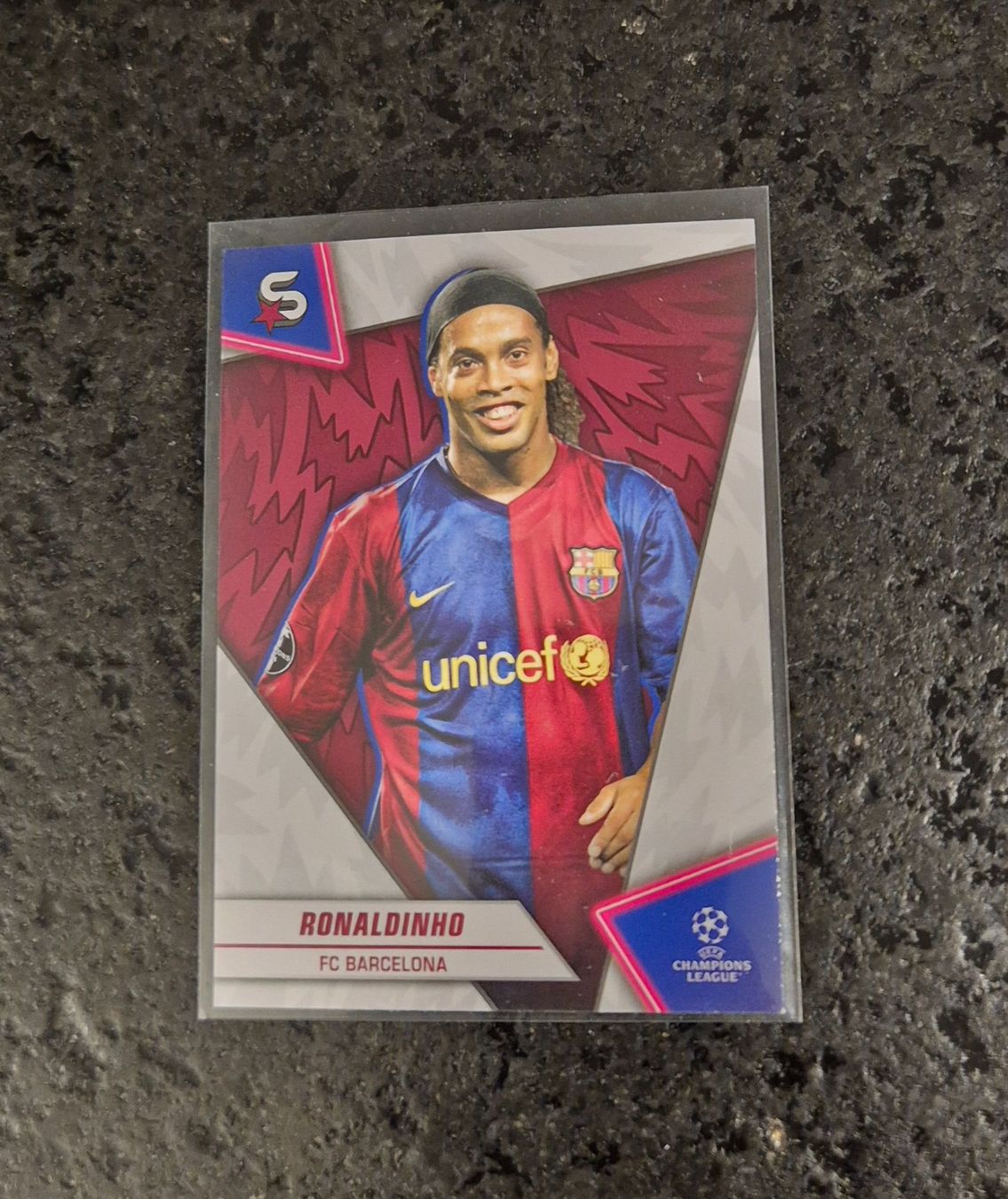 Topps Carte collezionabili: Ronaldinho - Barcelona - Topps – Nuovo (secondo la descrizione) da Burg AG venduto da Danoe