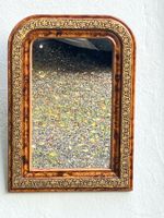 Jugendstil Spiegel mit Verzierungen