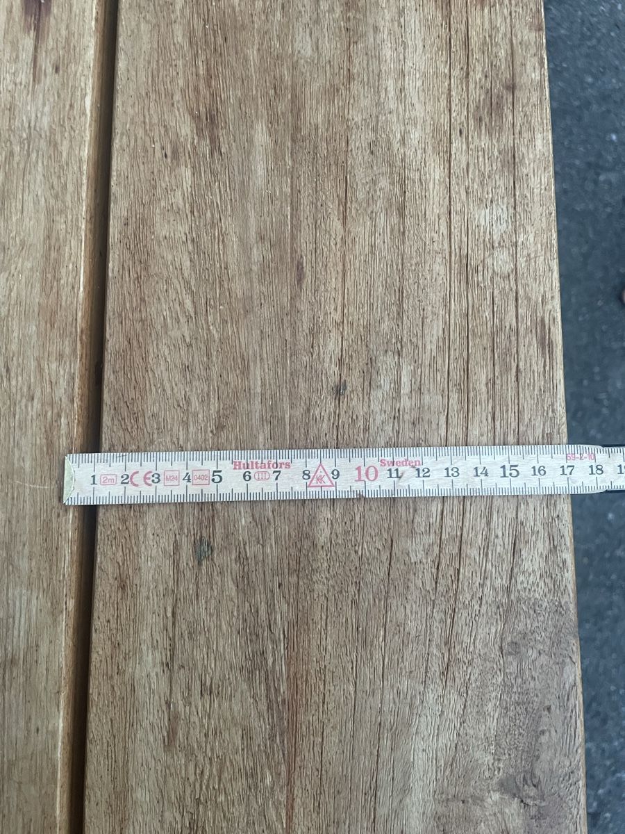 Tavoli: Holztisch 1m x 2m – Usato da Aegerten venduto da grisli72 2