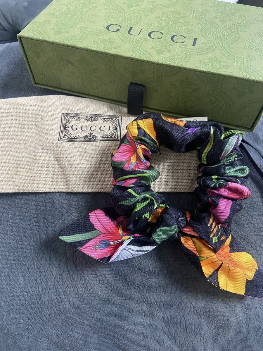 Gucci Haarschmuck: Chouchou Gucci – Gebraucht aus Montreux von Perledor