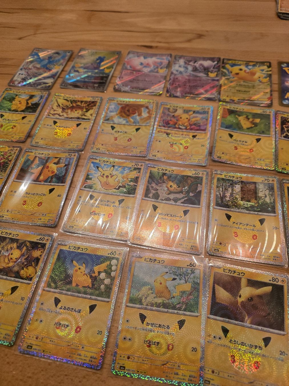 Pokémon Sammelbilder & Trading cards: 30th, Celebration, Pikachu, Set, nearmint – Neu (gemäss Beschreibung) aus Brugg AG von Maesti_Trade_Place 2
