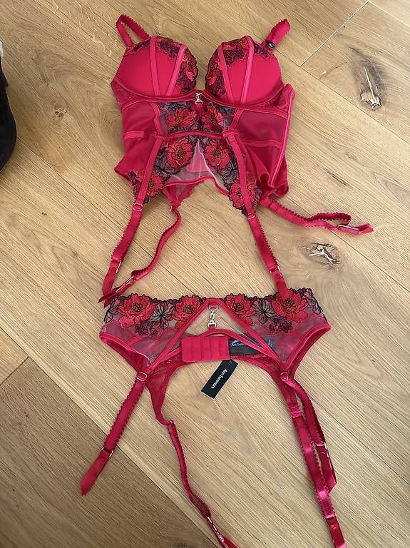 Sonstige Unterwäsche: Dessous  – Gebraucht aus Lignières von Baby_Girl