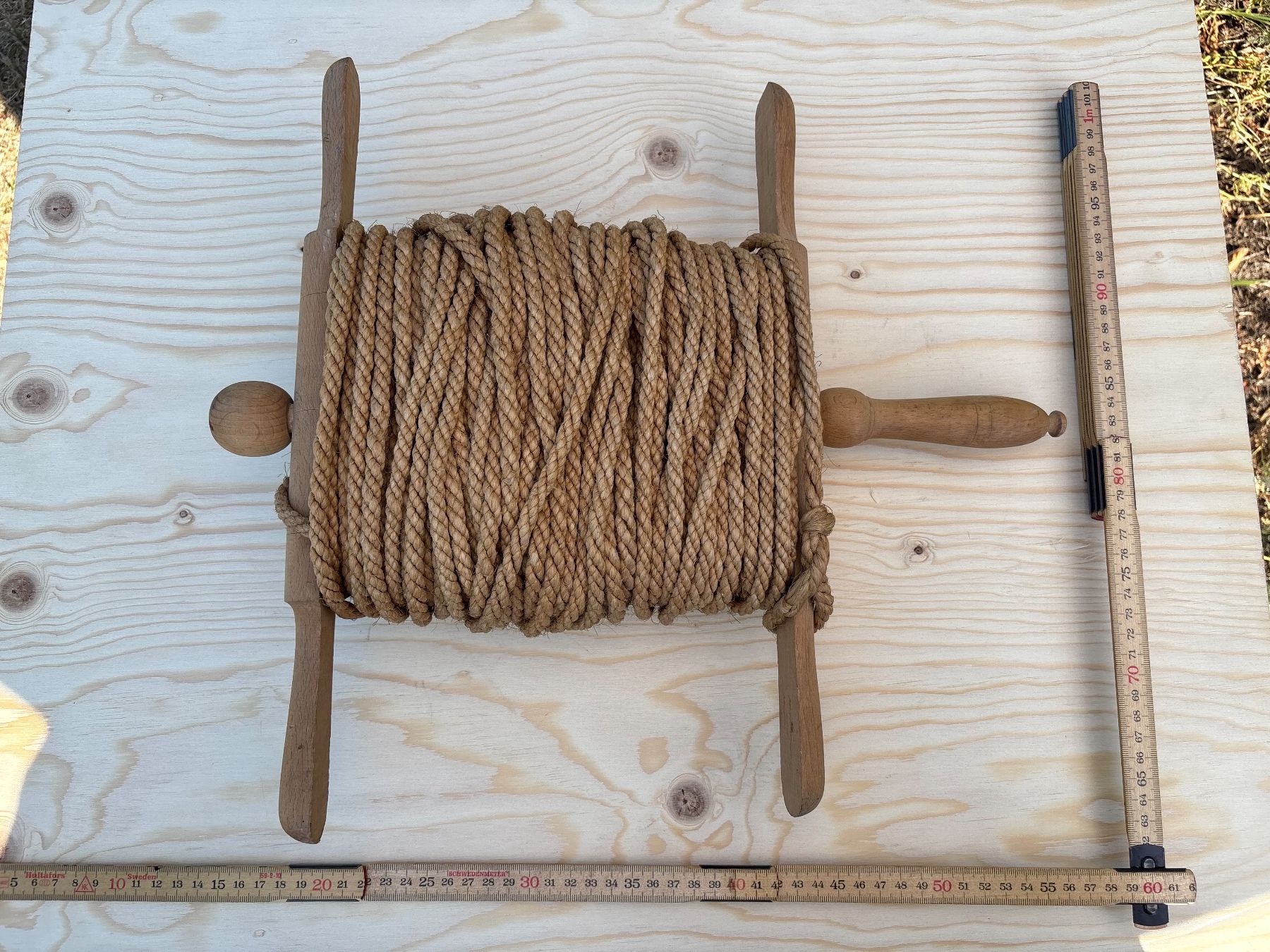 Stenditoi: alte Wäscheleine mit Holzhaspel – Usato da Feldbach venduto da Olive1 9
