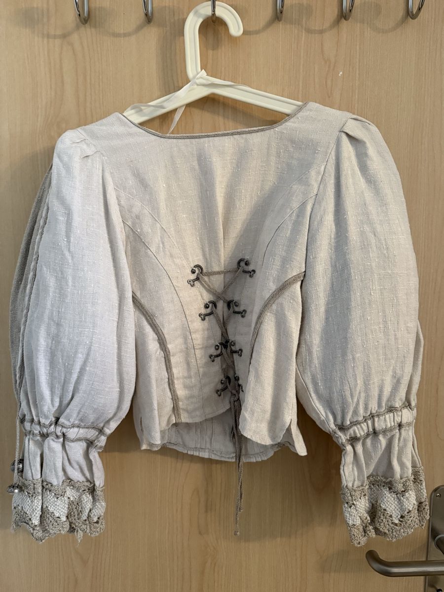 Blusen: Bluse kurz mit Puffärmel beige Grösse S – Gebraucht aus Zuzwil SG von Boho-Style 5