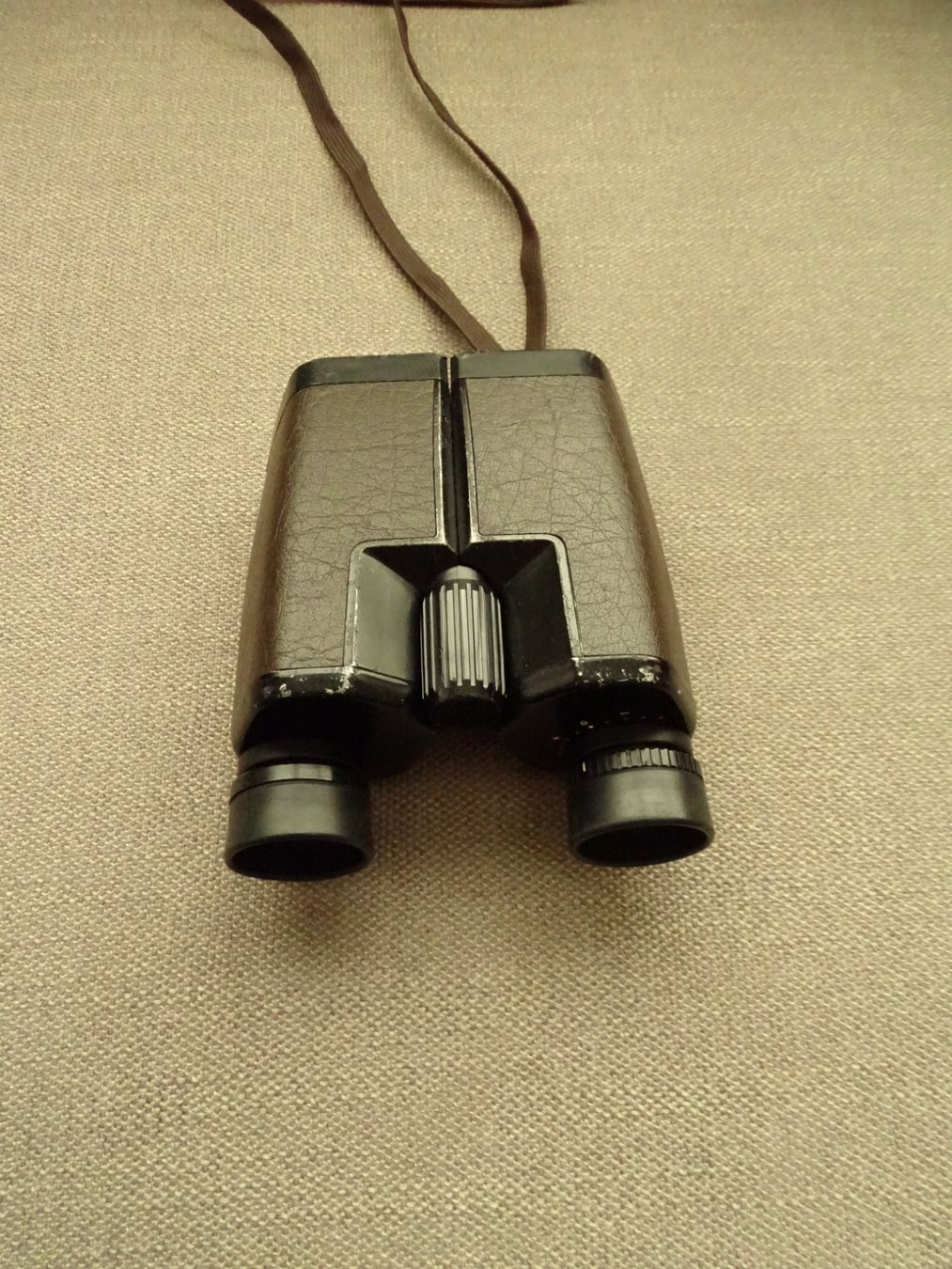 Nikon Binocoli: Nikon ultra kompakt Feldstecher Fernglas – Usato da Hirzel venduto da Musicman03