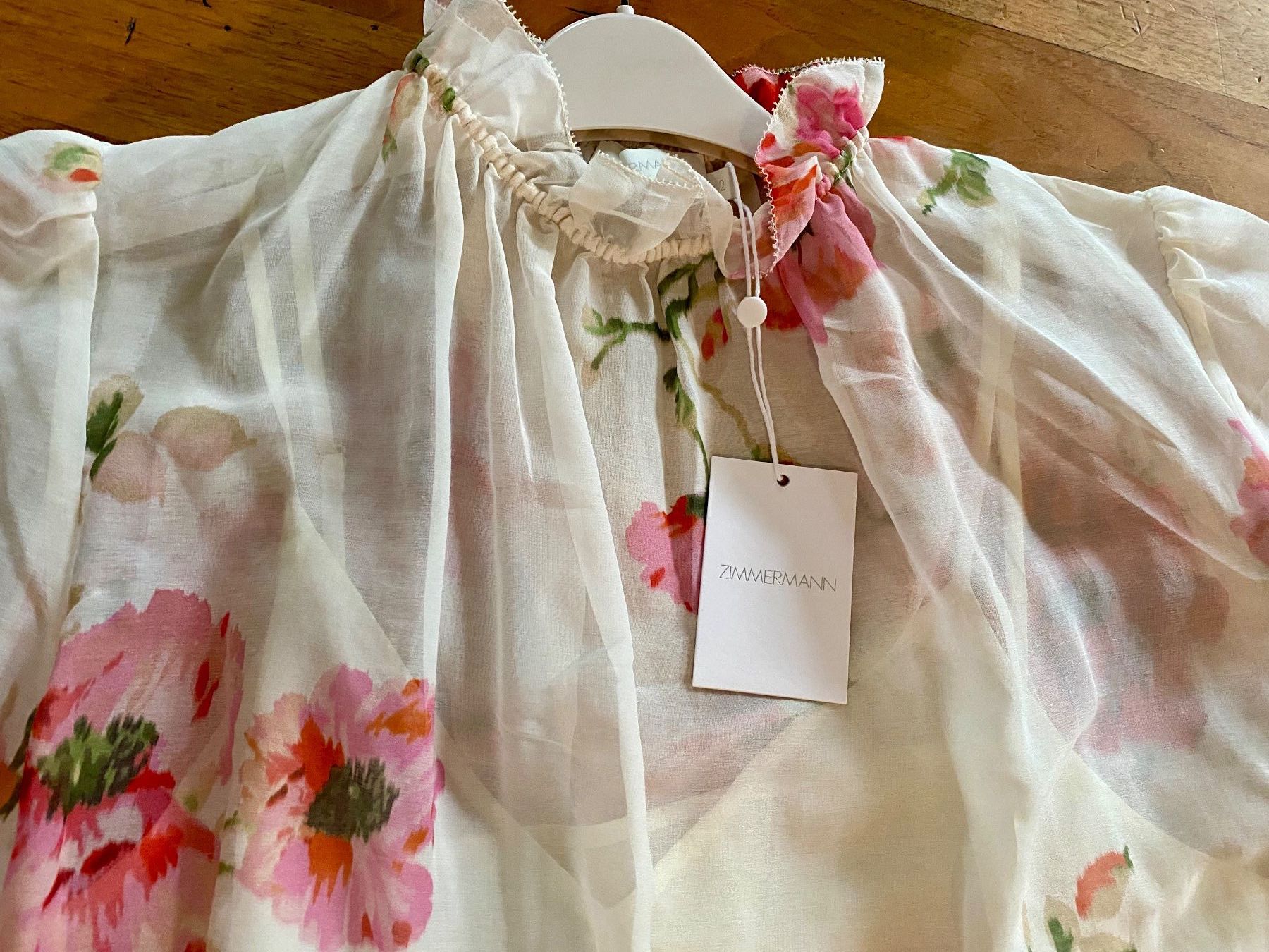 Zimmermann Blusen: Zimmermann Lightburst Bluse, Gr. 2, Seide/Baumwolle neu! – Neu und originalverpackt aus Matten b. Interl von Kings-Fashion 2