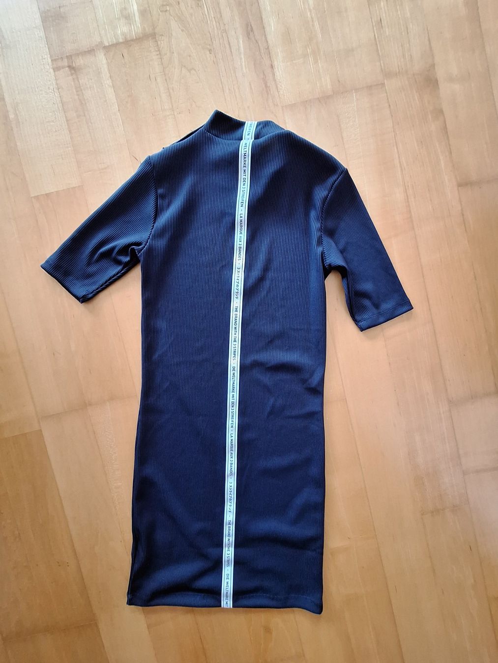 C&A Lotti di vestiti: Kleiderpaket 4 teilig Gr 34 / XS – Usato da Wegenstetten venduto da mcfly321 3