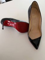 Christian Louboutin  escarpins vernis noirs  38½