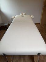 Praktische Massageliege, Weiss - Ideal für Physiotherapie