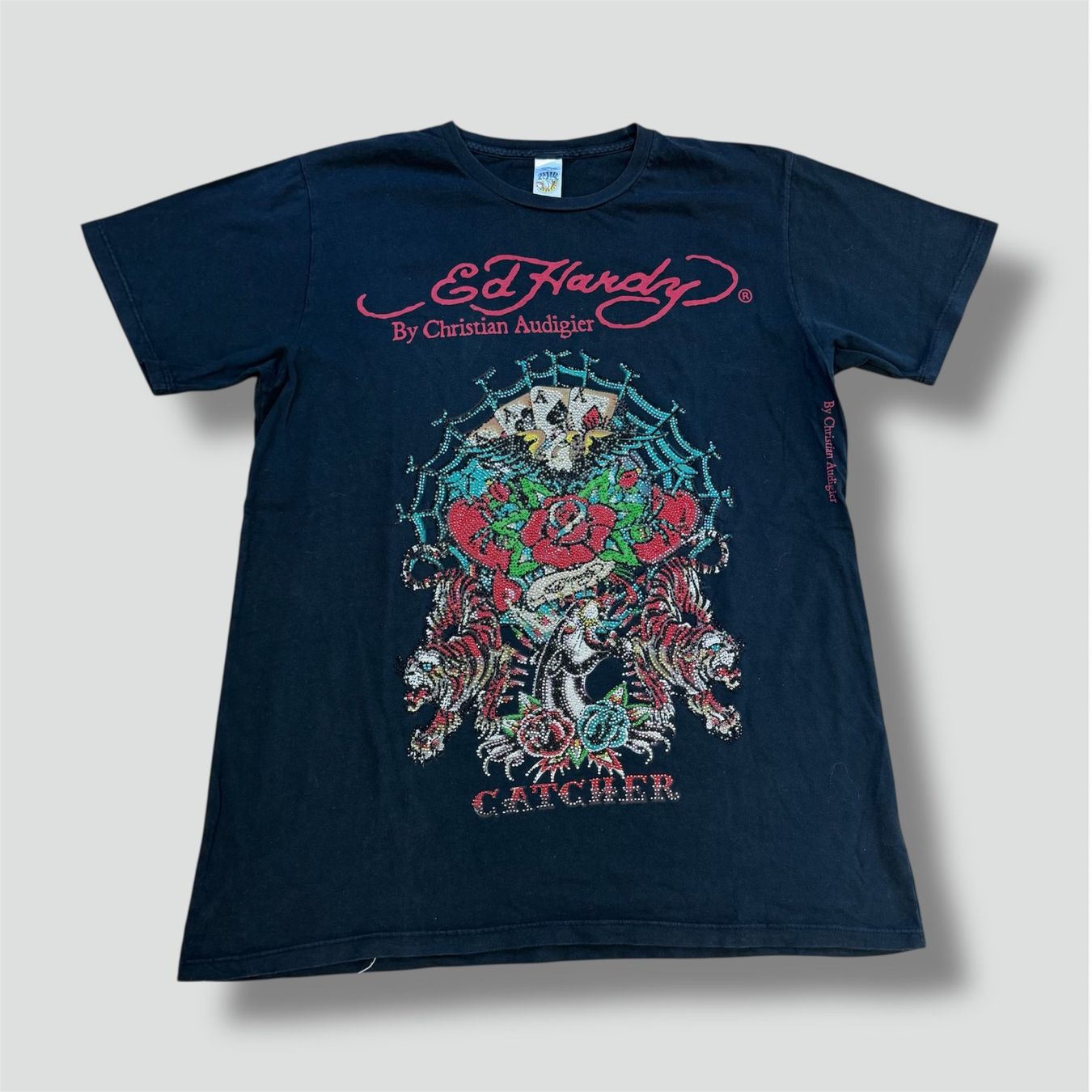 Ed Hardy T-shirt: Ed Hardy y2k "aces catcher" rhinestones tee – Usato da St. Gallen venduto da sourced_limited