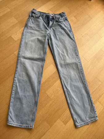 Hellblaue Subdude Jeans