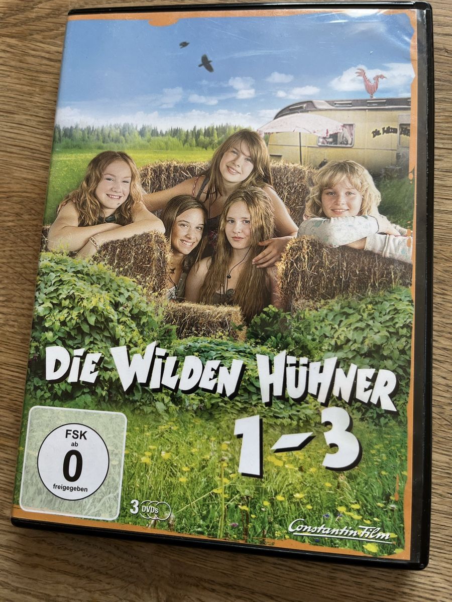 Tutti i DVDs: Die Wilden Hühner 1-3 DVD Set 3 CDs – Usato da Lungern venduto da Chispa1982