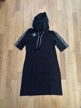 DKNY Kleid mit Kapuze, Grösse S, Schwarz, Neu mit Etikett